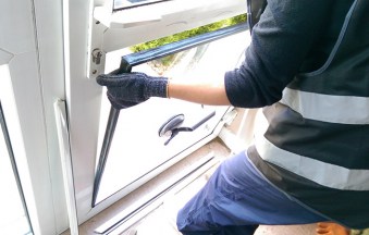 Ремонт и регулировка окон ПВХ